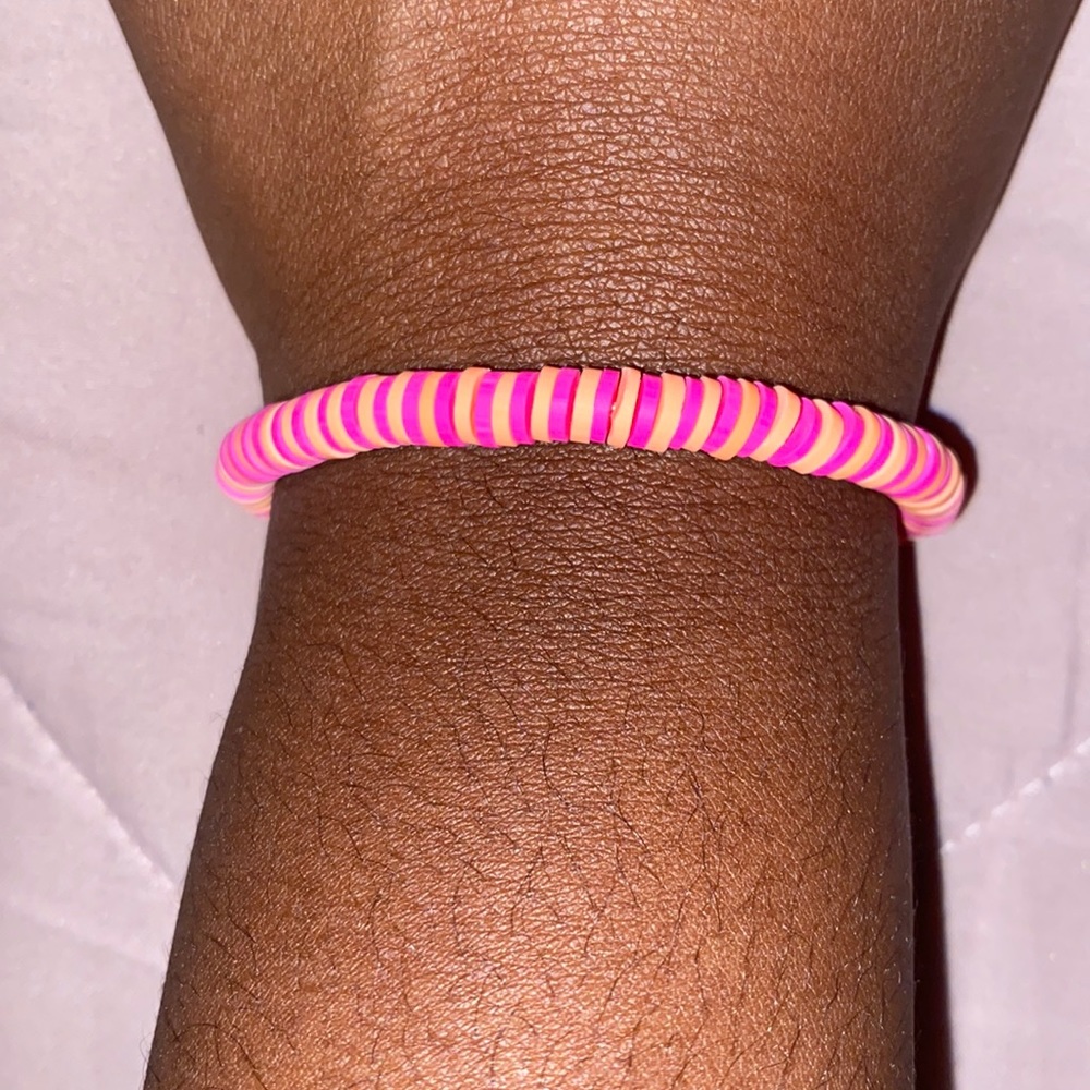 light and dark pink bracelet